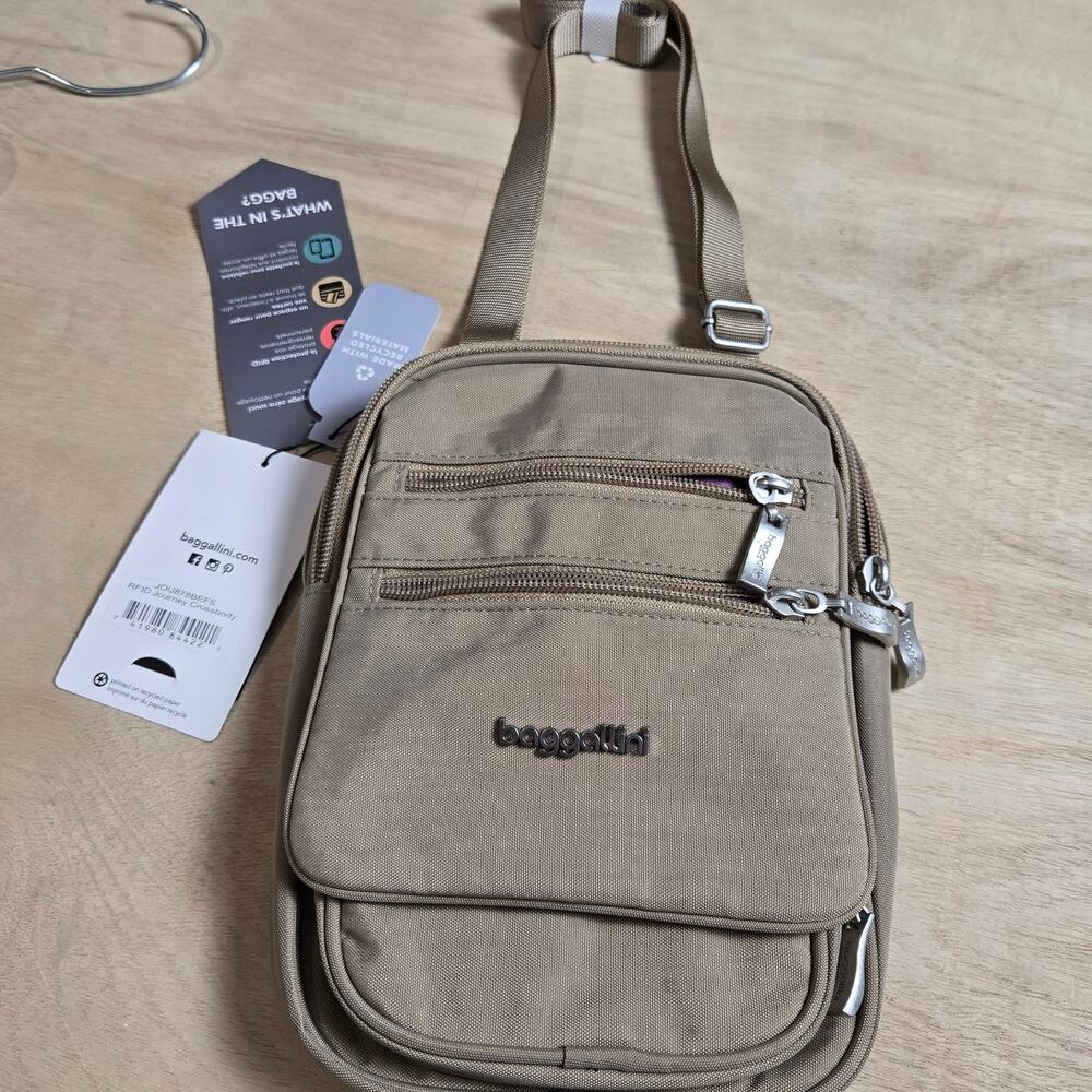 NWT Baggallini Journey Crossbody 9x6 Small Lightweight Travel Handbag W/RFID